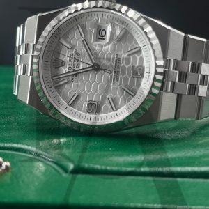 Rolex Land-Dweller 36 | 127234-0001 | 醇白色蜂巢圖案錶面