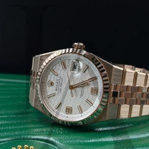Rolex Land-Dweller 40 | 127335-0001 | 醇白色蜂巢圖案錶面
